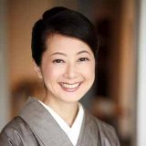 裏地桂子