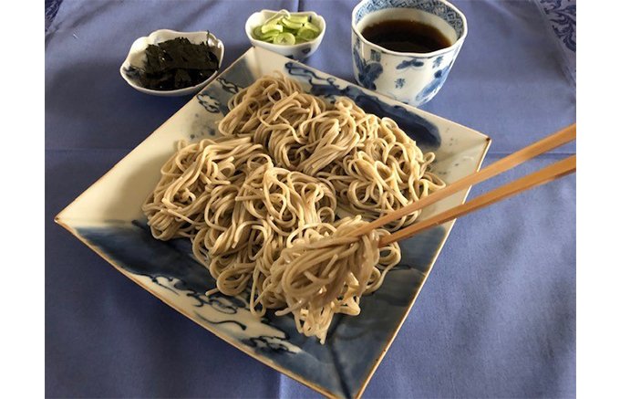 食べてビックリする喉越し!麺の滑らかさが癖になる十日町玉垣製麺所の「へぎそば」 食べてビックリする喉越し!麺の滑らかさが癖になる十日町玉垣製麺所の「へぎそば」