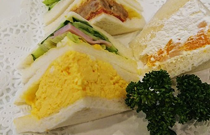 タカラジェンヌに50年以上愛され続けている宝塚名物!「ルマン」の絶品エッグサンド タカラジェンヌに50年以上愛され続けている宝塚名物!「ルマン」の絶品エッグサンド
