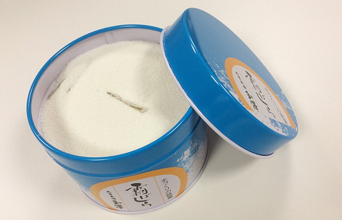 冬の霜ばしらを飴に見立てた、驚きの食感が味わえる季節限定の飴
